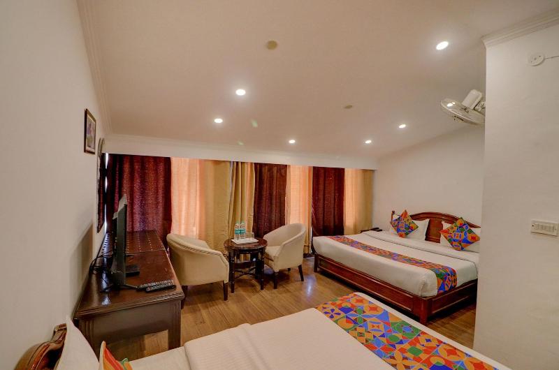 Fabhotel F9 Mall Road image