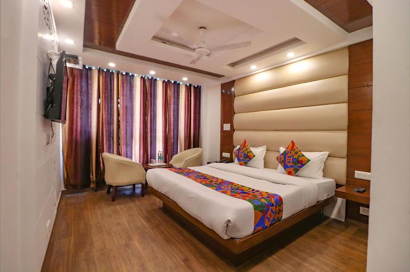 Fabhotel F9 Mall Road image