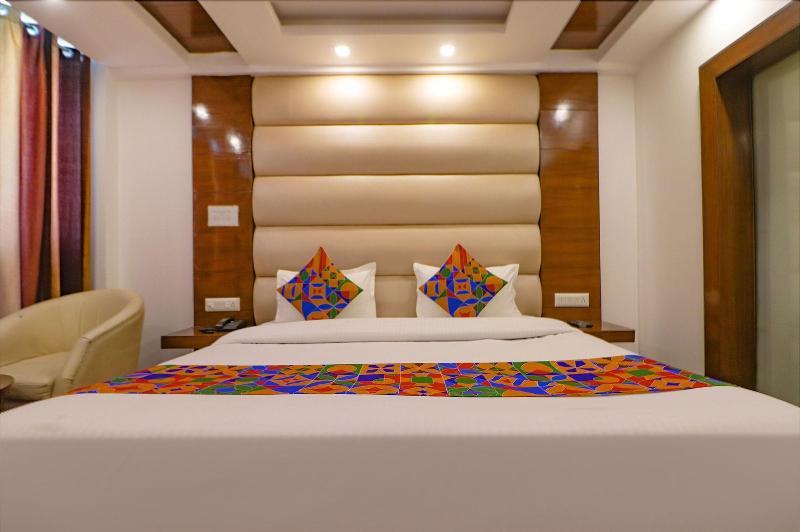 Fabhotel F9 Mall Road image