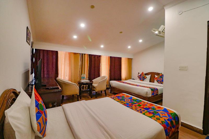 Fabhotel F9 Mall Road image