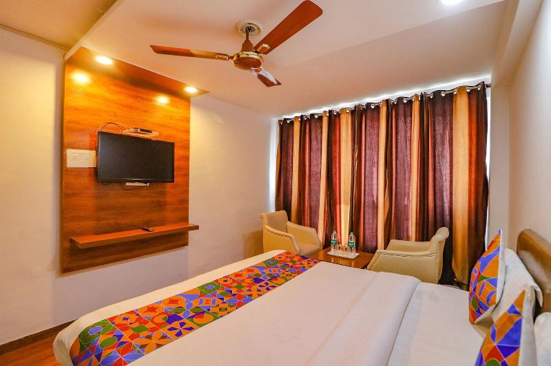 Fabhotel F9 Mall Road image