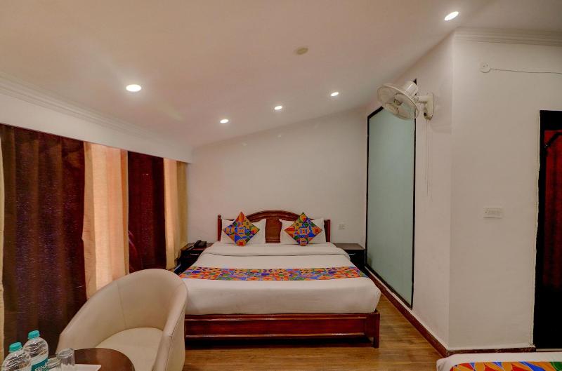Fabhotel F9 Mall Road image