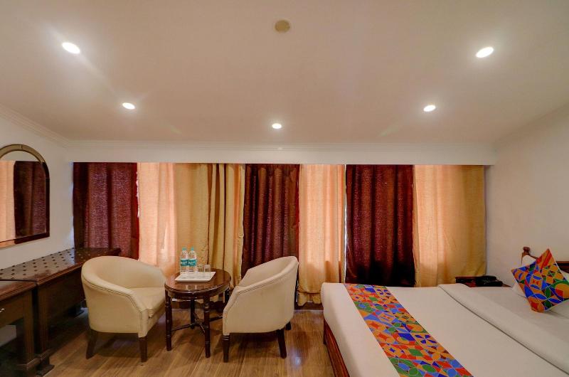 Fabhotel F9 Mall Road image