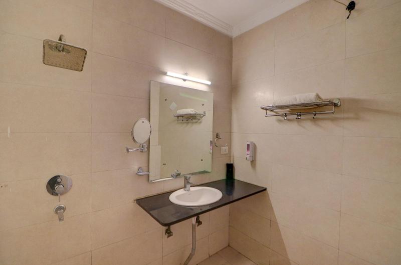 Fabhotel F9 Mall Road image