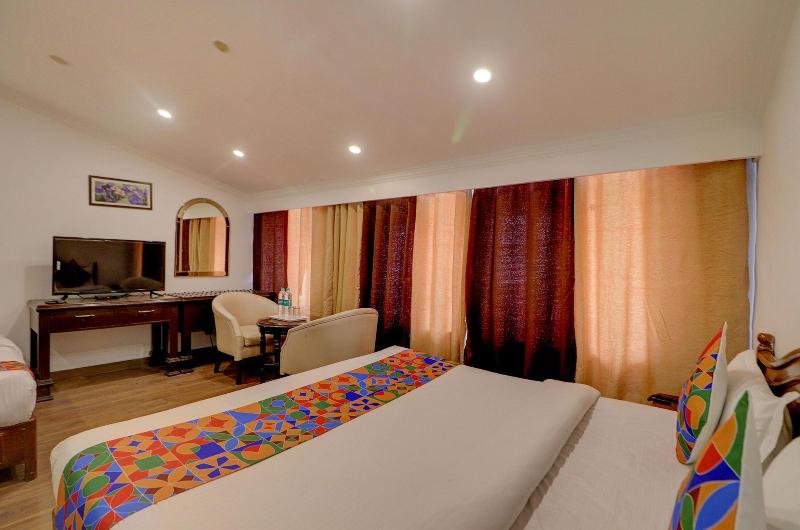 Fabhotel F9 Mall Road image