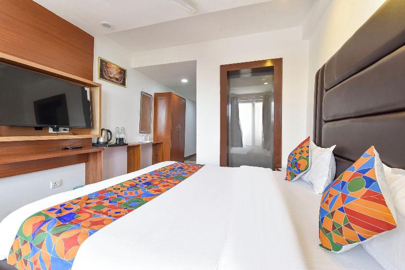 Fabhotel F9 Mall Road image