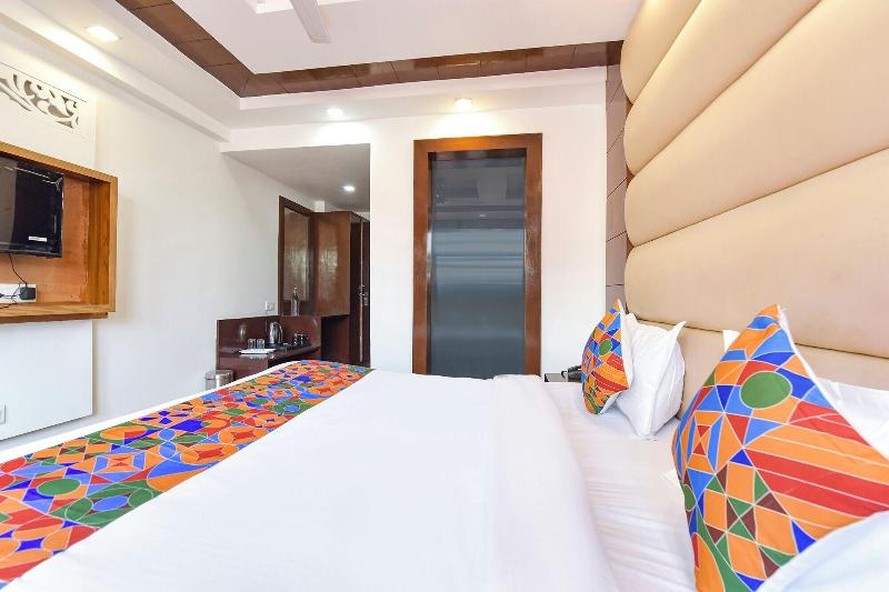 Fabhotel F9 Mall Road image