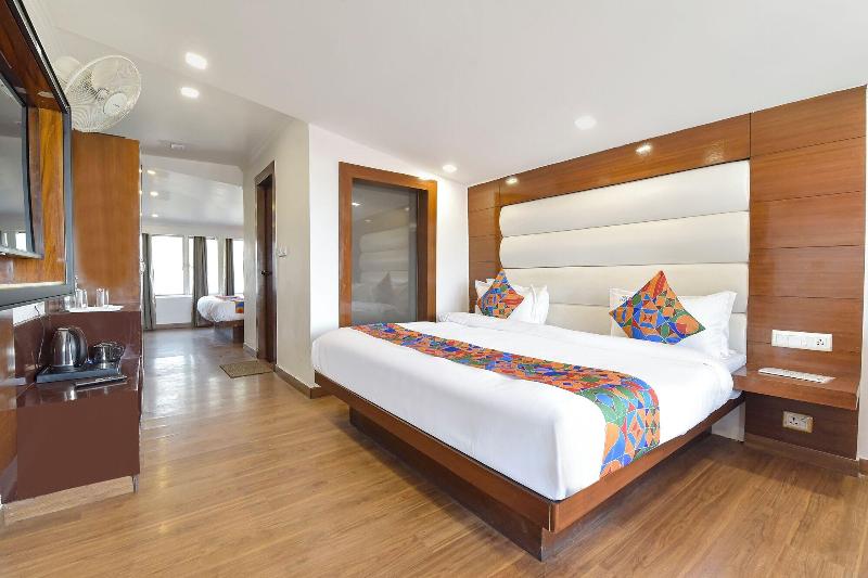 Fabhotel F9 Mall Road image