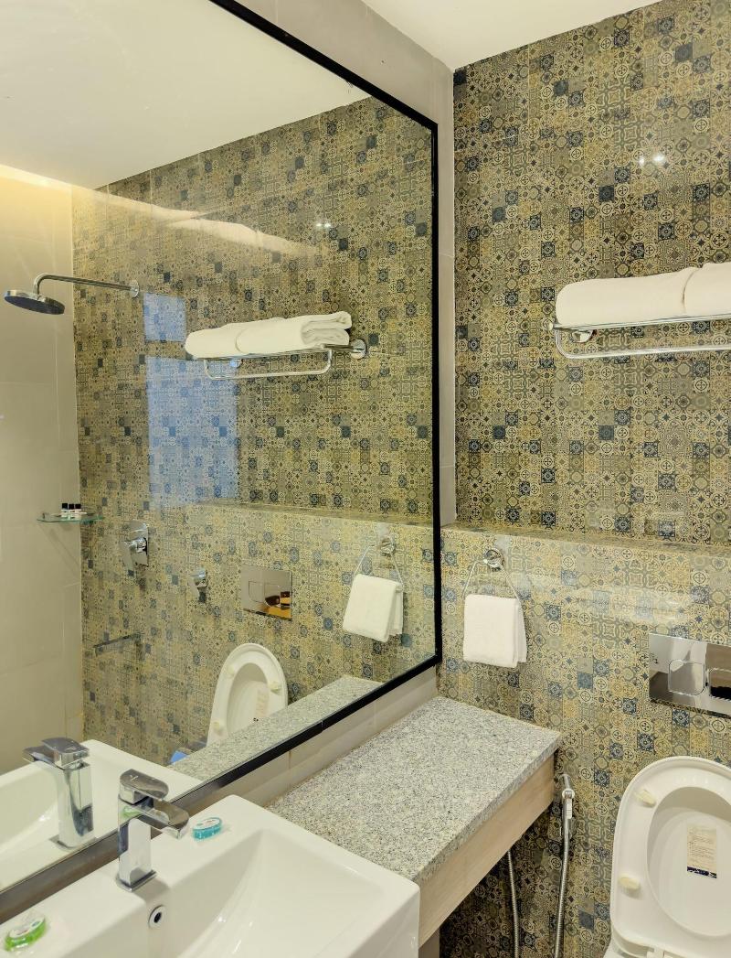 Hotel Wonder Hills @ Har Ki Pauri Road Haridwar image