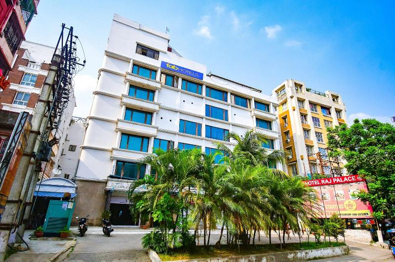 Fabhotel Raj Darbar — general view