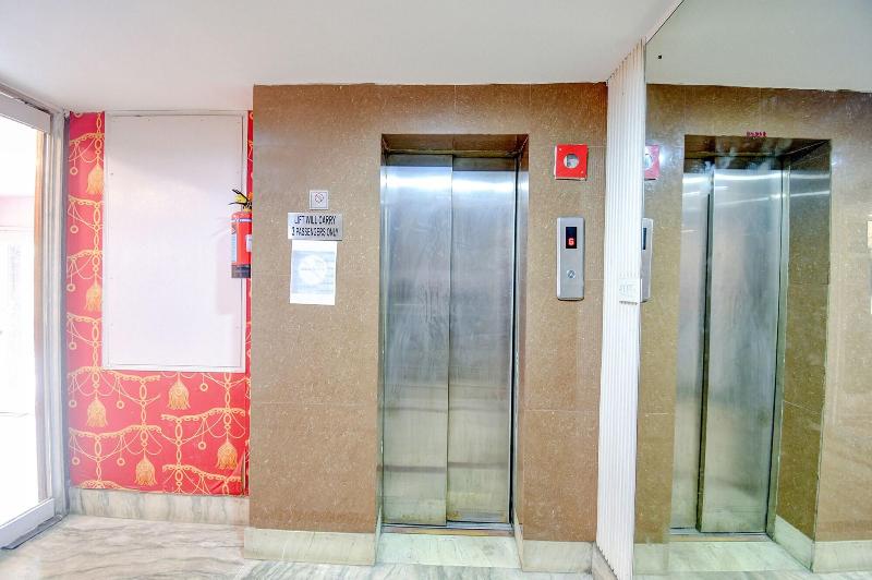 Fabhotel Raj Darbar image