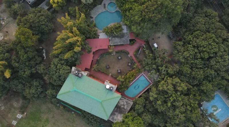 Hr Dukes Den Resort