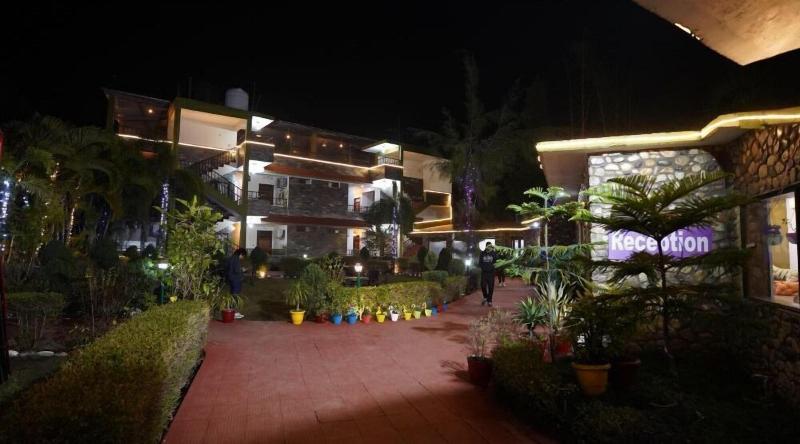 Hr Dukes Den Resort