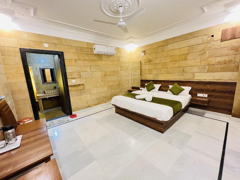 Hotel Garh Villa image