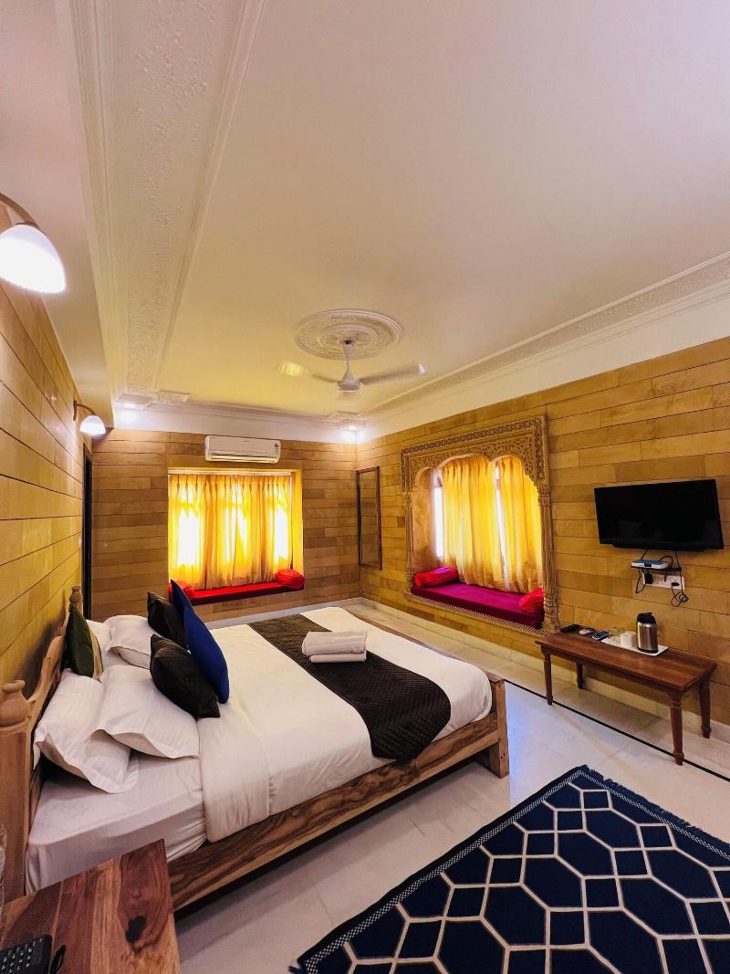 Hotel Garh Villa image