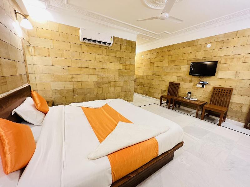 Hotel Garh Villa image