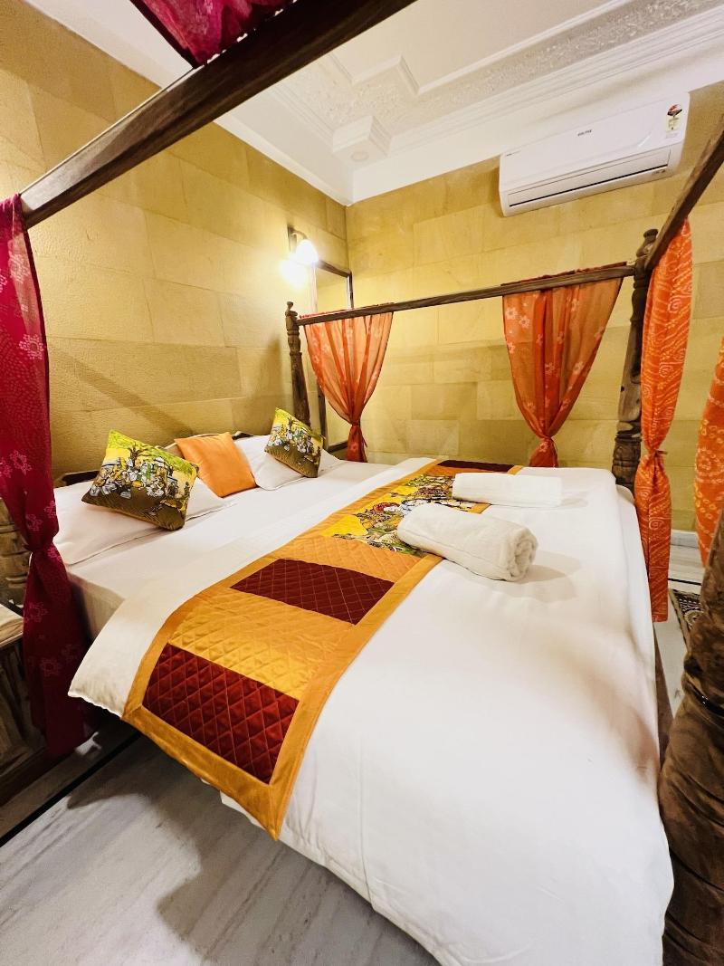 Hotel Garh Villa image