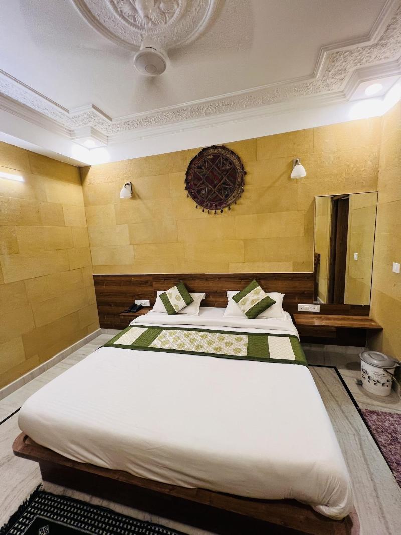 Hotel Garh Villa image