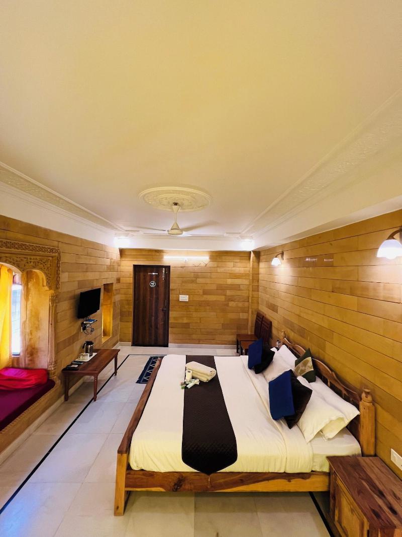 Hotel Garh Villa image