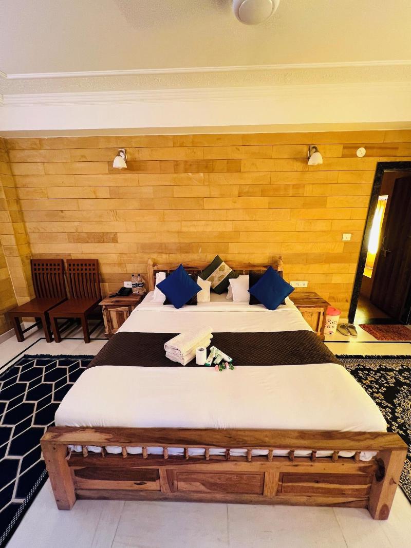 Hotel Garh Villa image
