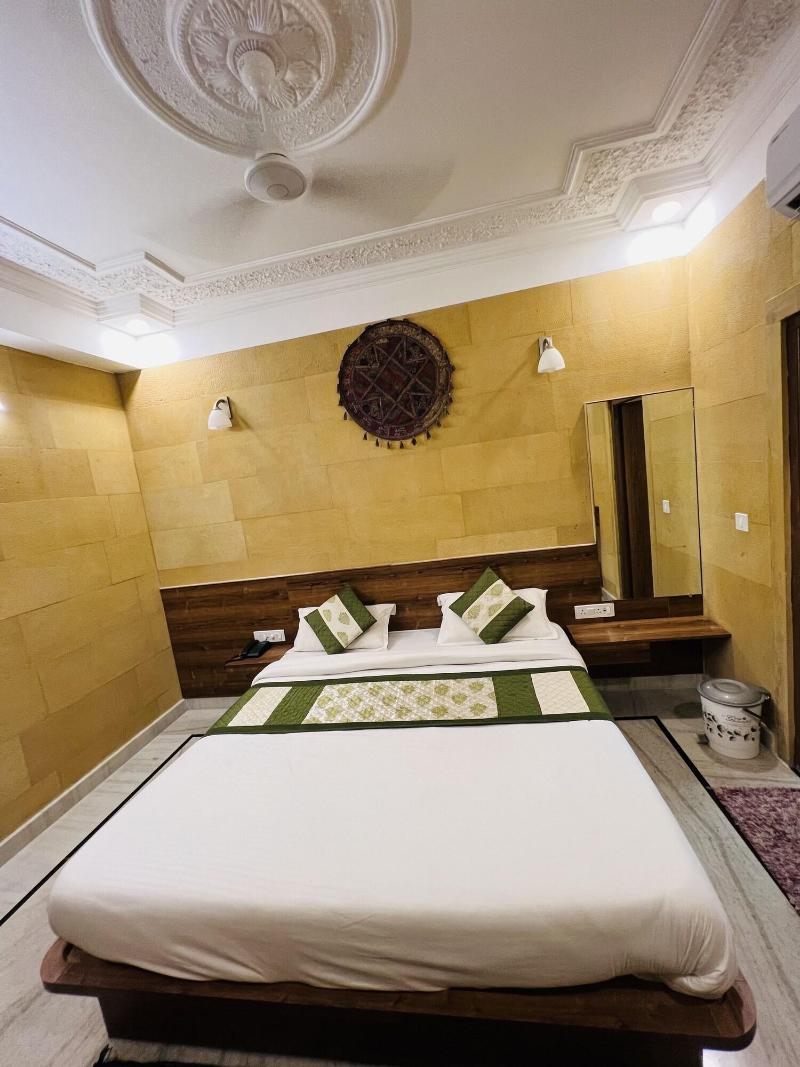 Hotel Garh Villa image