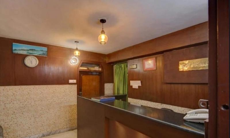 Oak Shade Hotel image