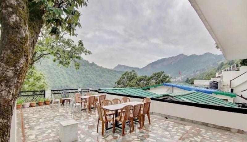 Oak Shade Hotel image