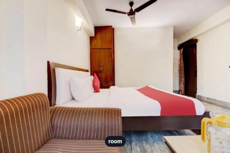Oak Shade Hotel image