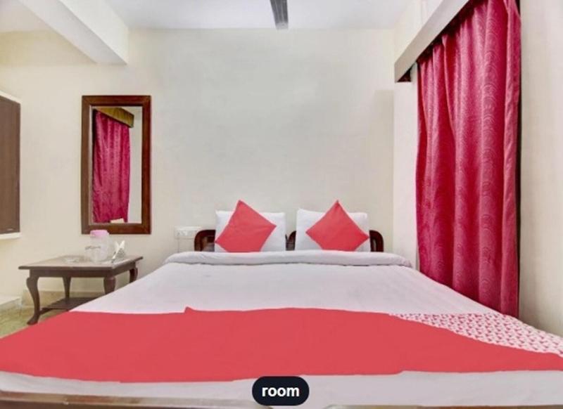 Oak Shade Hotel image