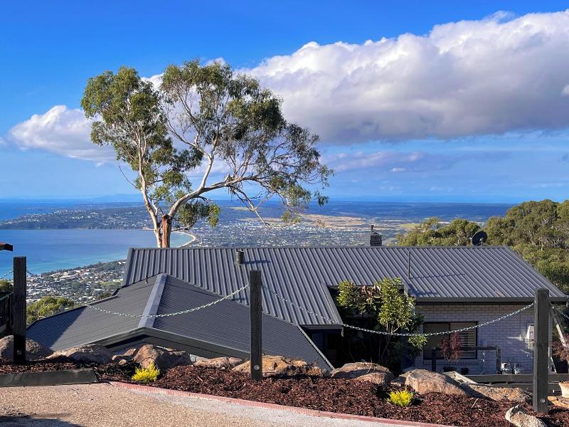 Arthurs Holiday Villa image