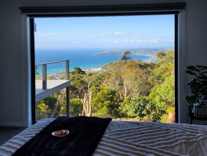 Arthurs Holiday Villa image