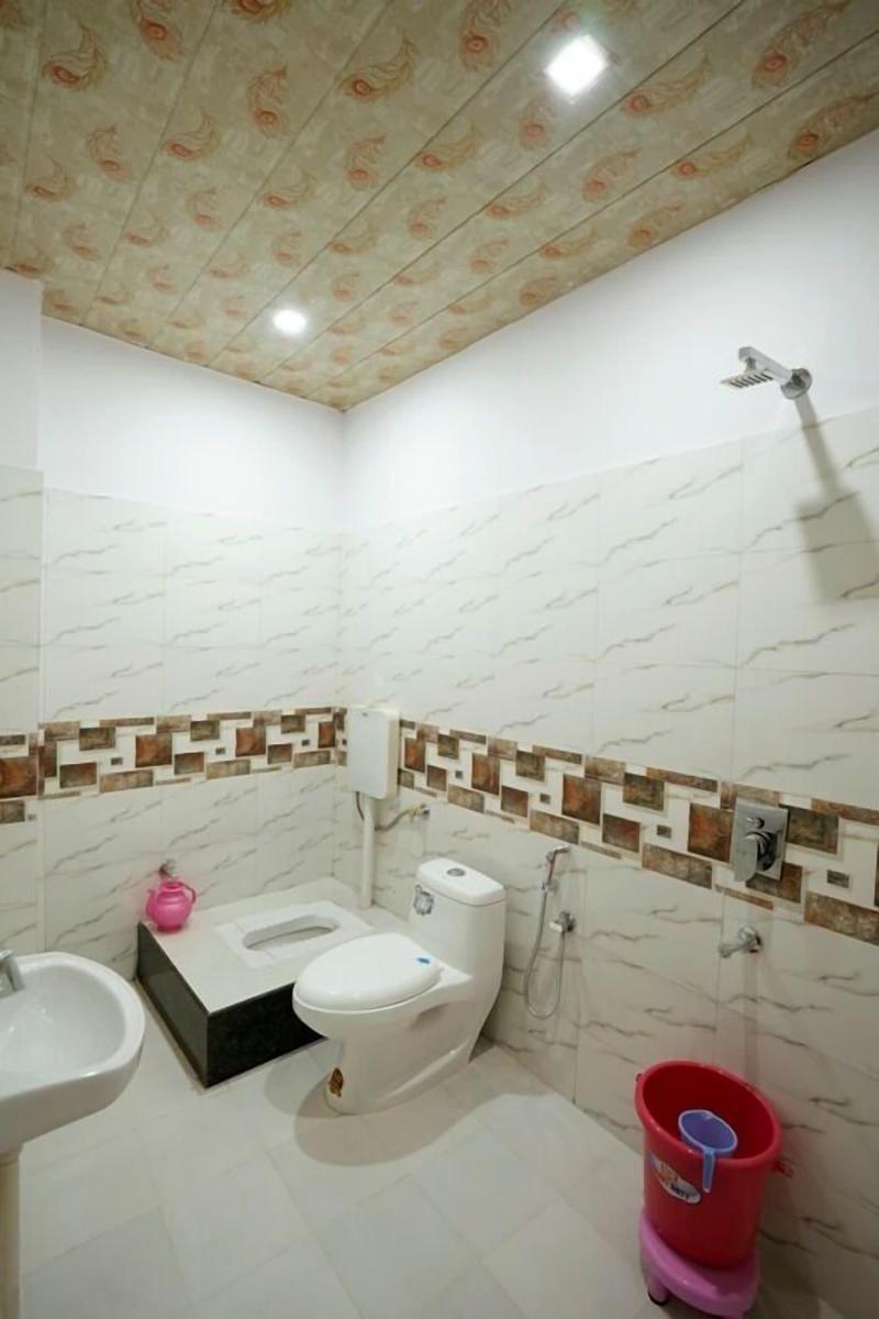 Hotel Alishaan image