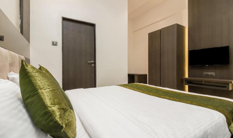 Hotel Oyster Suite image