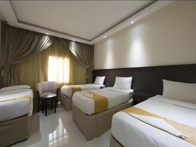 Snood Al Azama Hotel — view