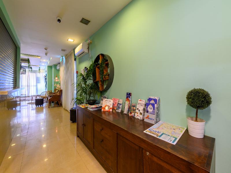 Marina Beach Hotel image