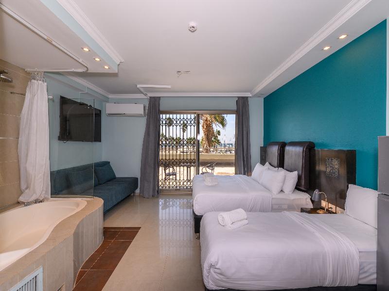Marina Beach Hotel image