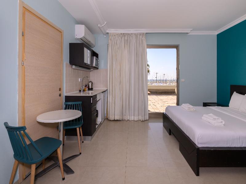 Marina Beach Hotel image