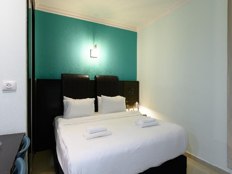 Marina Beach Hotel image