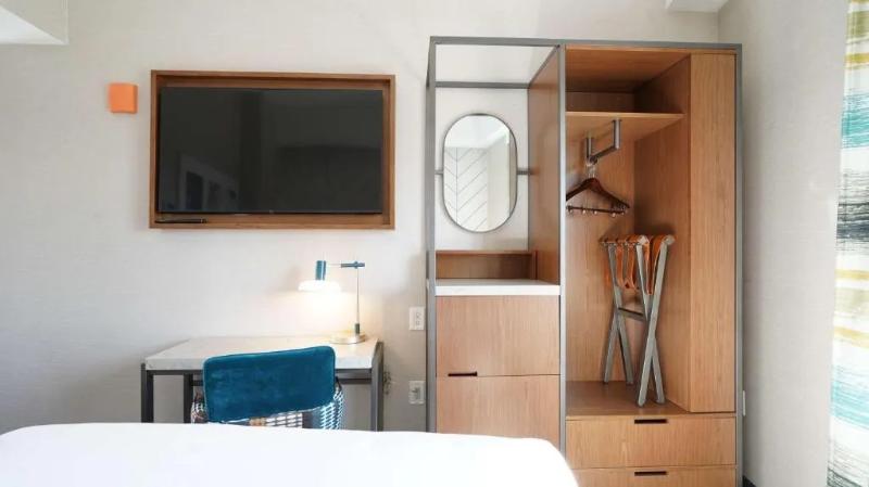 Hampton Inn Long Island City  NY image