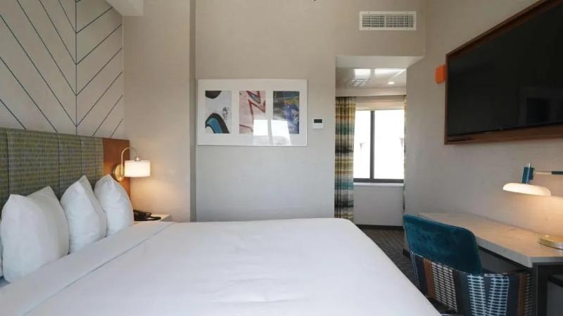 Hampton Inn Long Island City  NY image