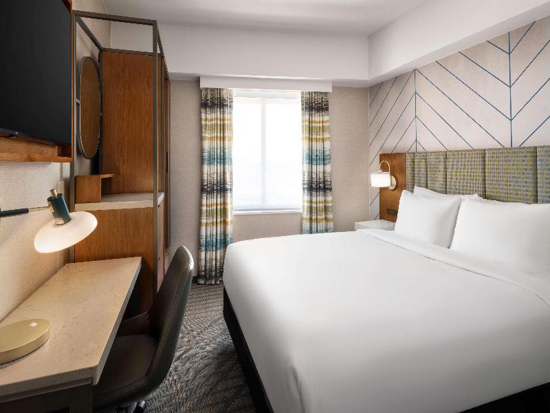 Bed room