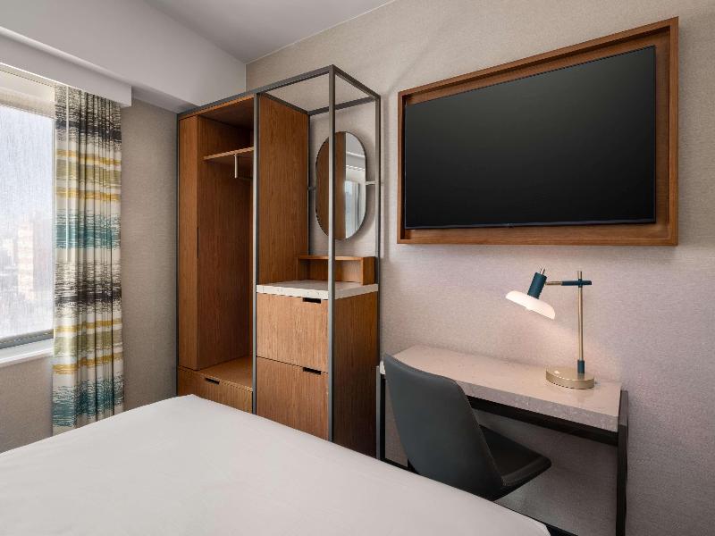 Bed room