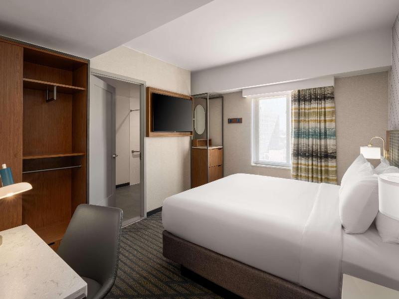 Bed room