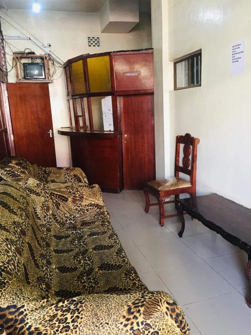 Sir James Hotel image