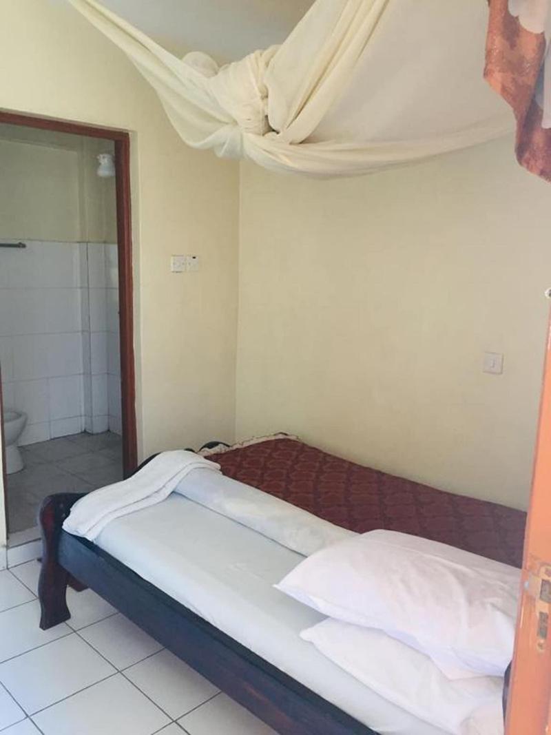 Sir James Hotel image