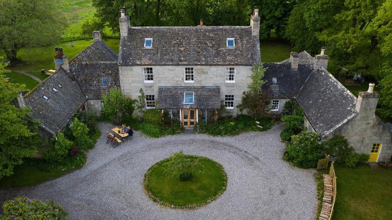 The Dell Of Abernethy image