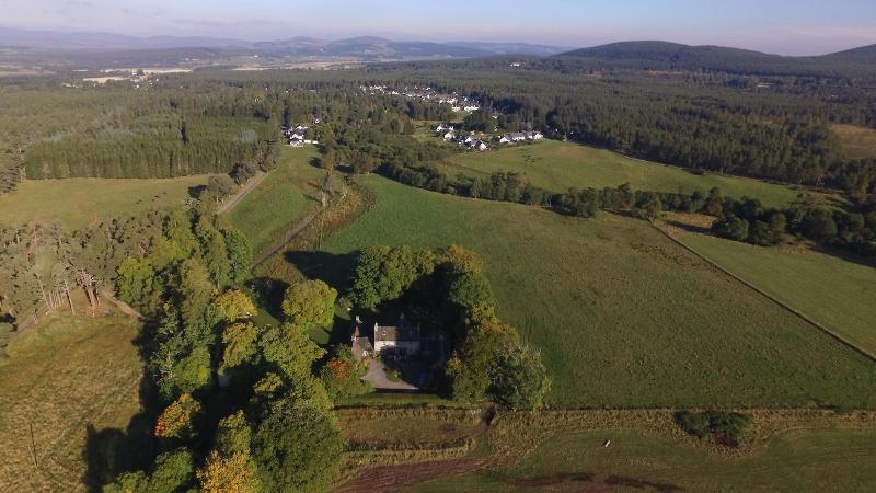 The Dell Of Abernethy image
