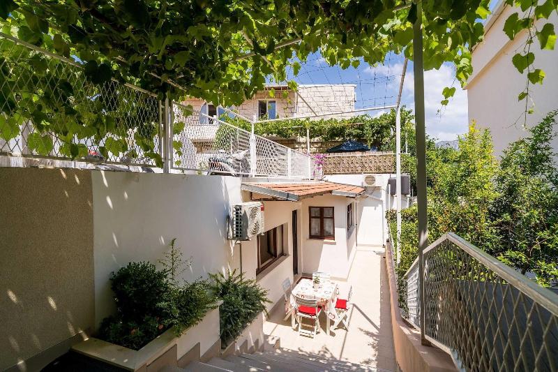 Guest House Vulic image