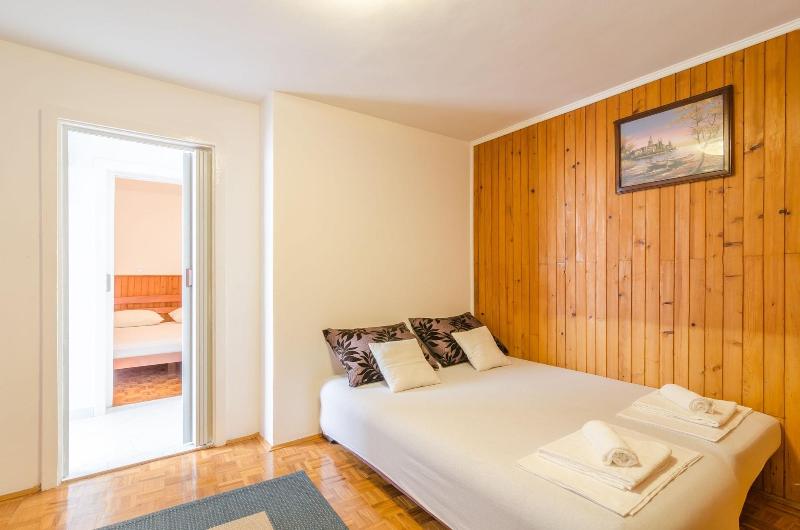 Guest House Vulic image