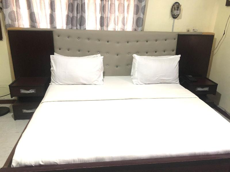 Sena Hotel And Resort image